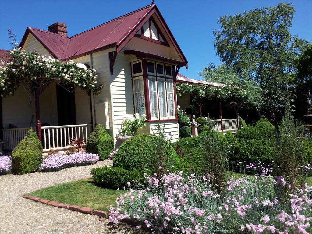 Barnsley House Bed And Breakfast Beechworth Buitenkant foto