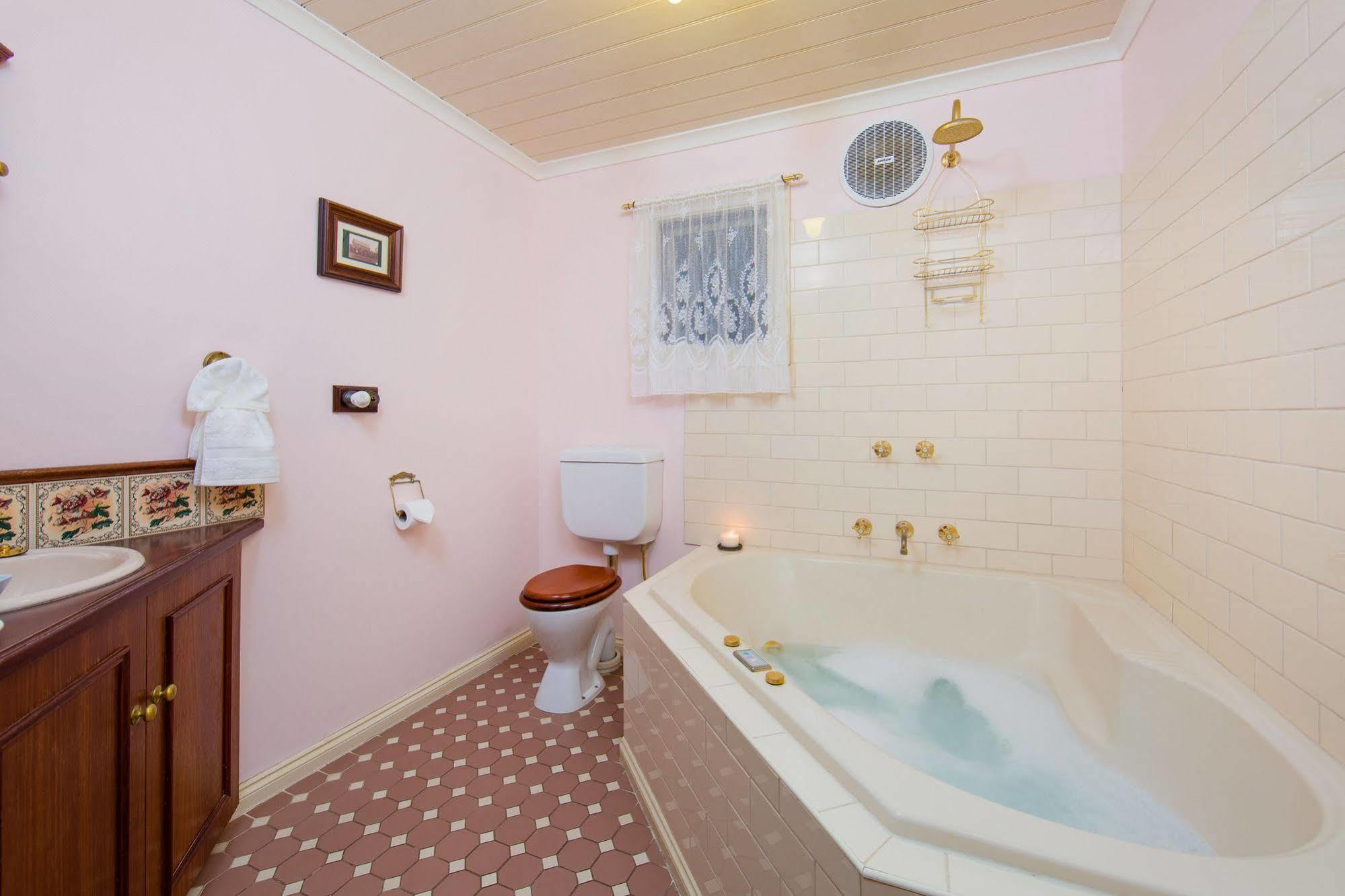 Barnsley House Bed And Breakfast Beechworth Buitenkant foto